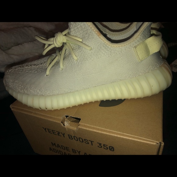Yeezys Boost 350 V2 “butter”
